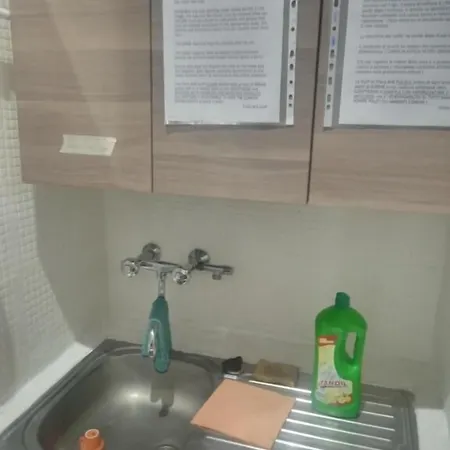 Floris בית הארחה *